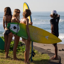 Surf camp in Bali