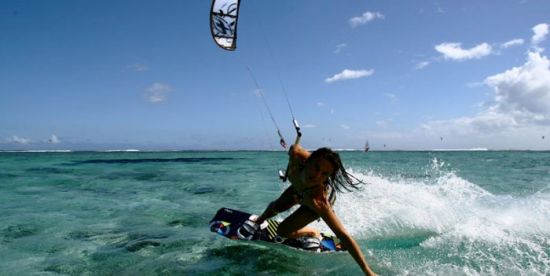 Kiters will go to the Caymans2