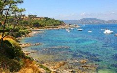 Где экстремальные виды спорта лучше в Сен Тропе или Салоу