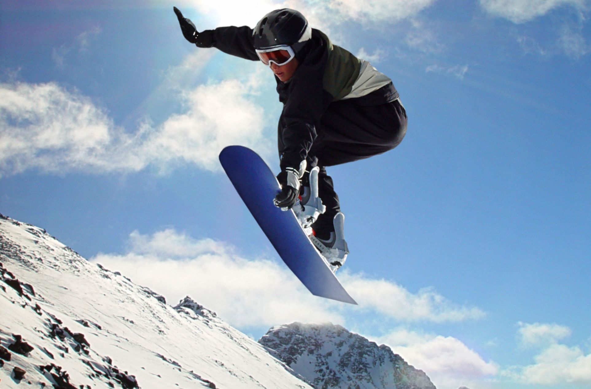 snowboarder thinkstockphotos 78021478 a95a9