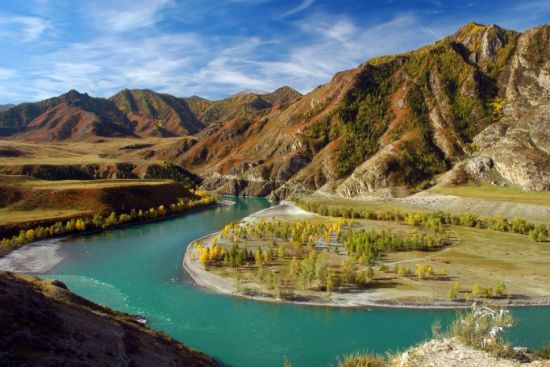 Алтай: страна золотых гор и голубых озер