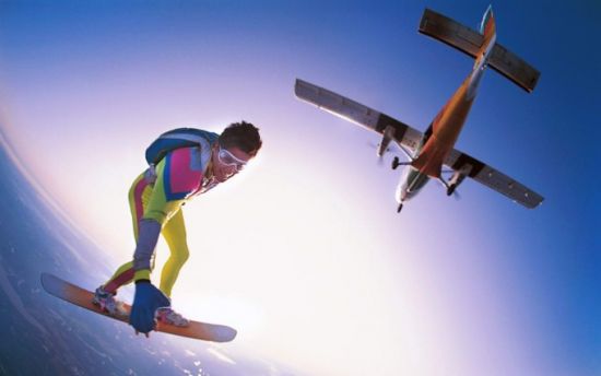 Скайсерфинг в парашютном спорте