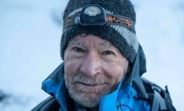 75-year-old climber Carlos Soria was not able to conquer Shishabangmu