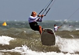 World champions kiteboarding in China